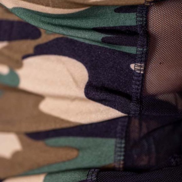 Racerback Mesh Detailed Camo Tank Top - Picture 5 of 5